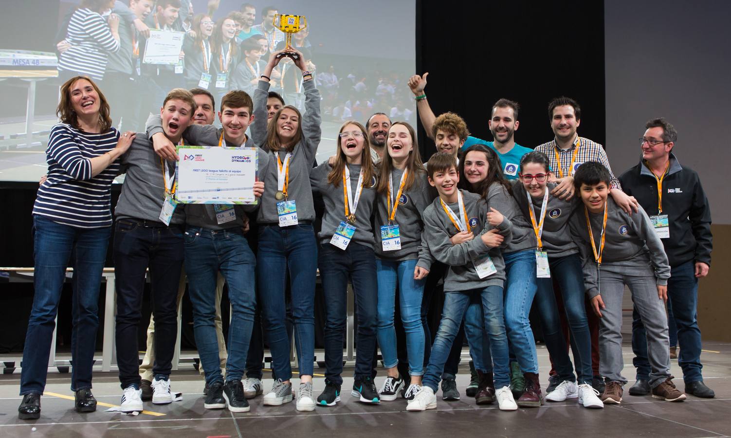 Los equipos GRAT-Anunciata de La Anunciata de Tudela, CIA Compañía de Ingenieros Adolescentes de La Enseñanza de Logroño y Los Acuáticos del colegio San Lorenzo de Ezcaray han obtenido plaza en Gran Final Nacional