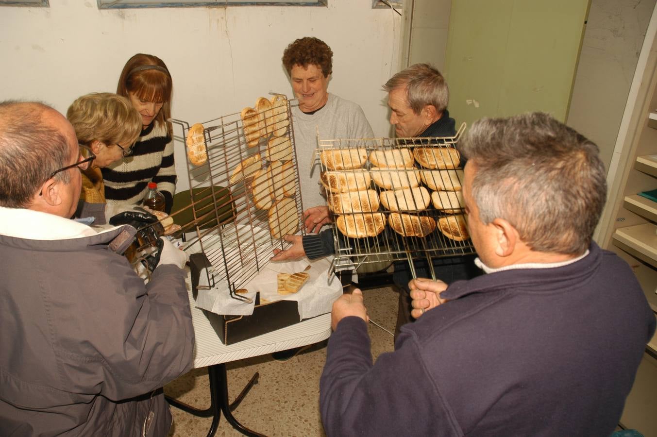 Navajun celebra San Blas con hoguera, bendicion y tostadas