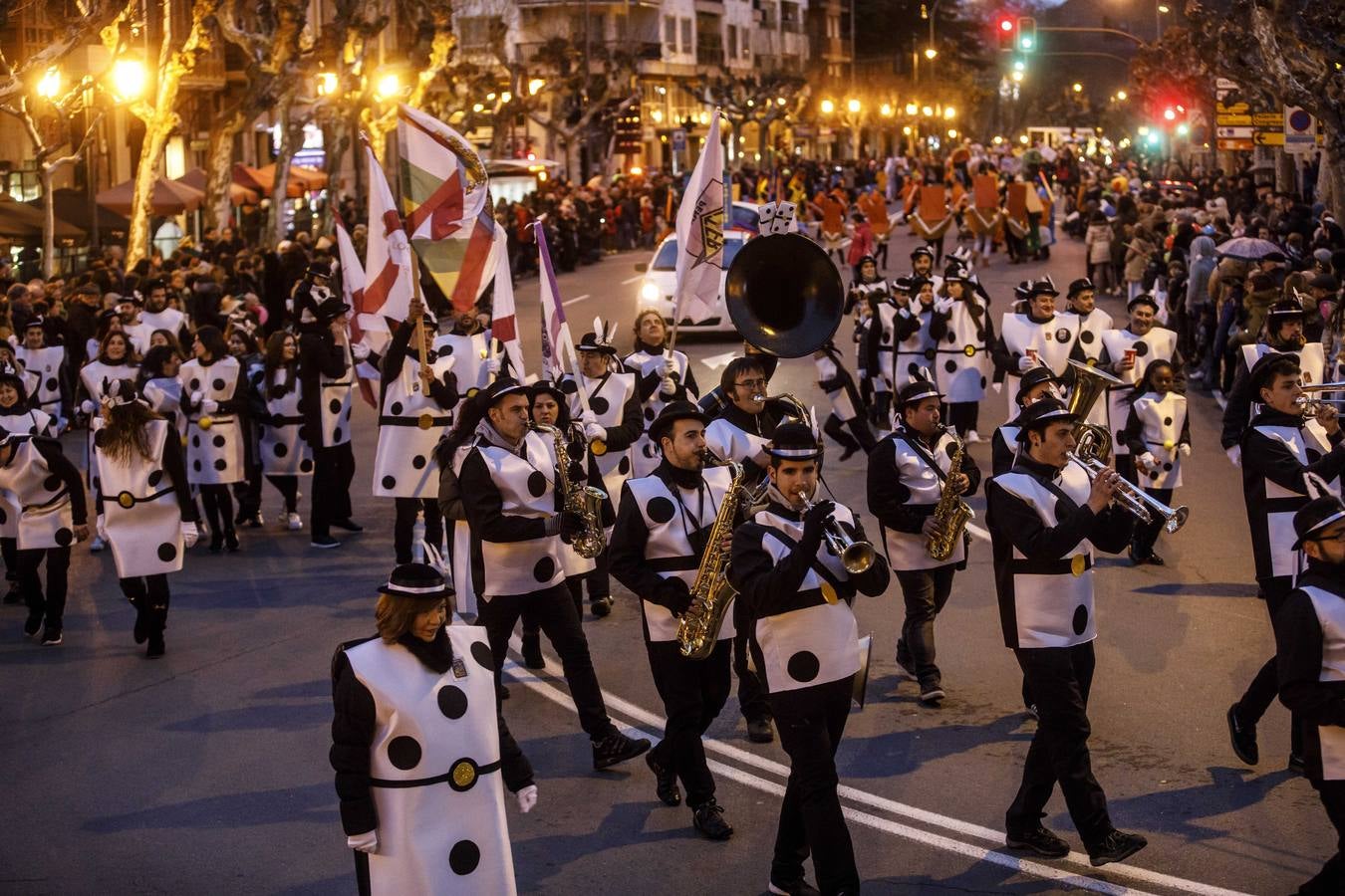 Multitudinario fue el desfile de Carnaval de Logroño, que cada vez está cogiendo más peso dentro de las festividades de la capital riojana.