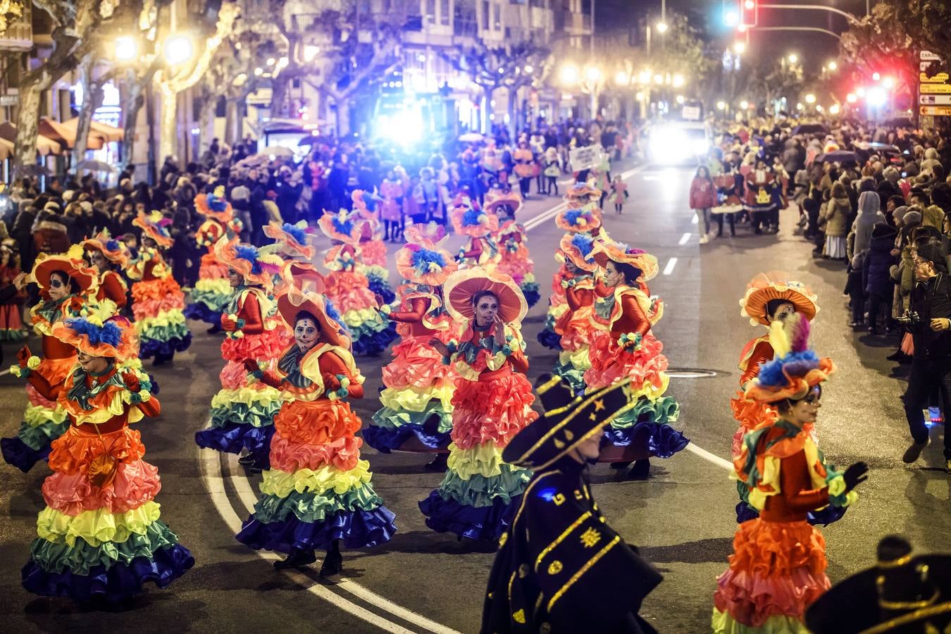 Multitudinario fue el desfile de Carnaval de Logroño, que cada vez está cogiendo más peso dentro de las festividades de la capital riojana.