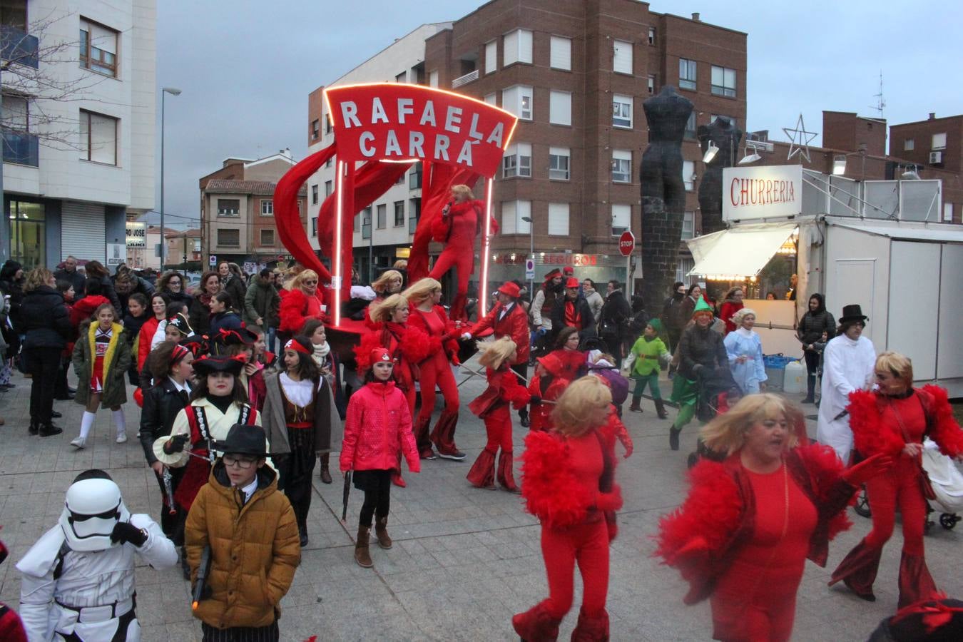 Disfraces de todo tipo y mucha diversión en los carnavales de Arnedo.