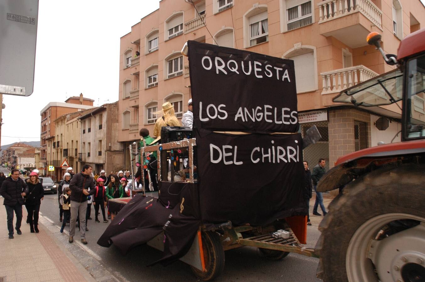 XI concurso de carrozas y comparsas en Quel