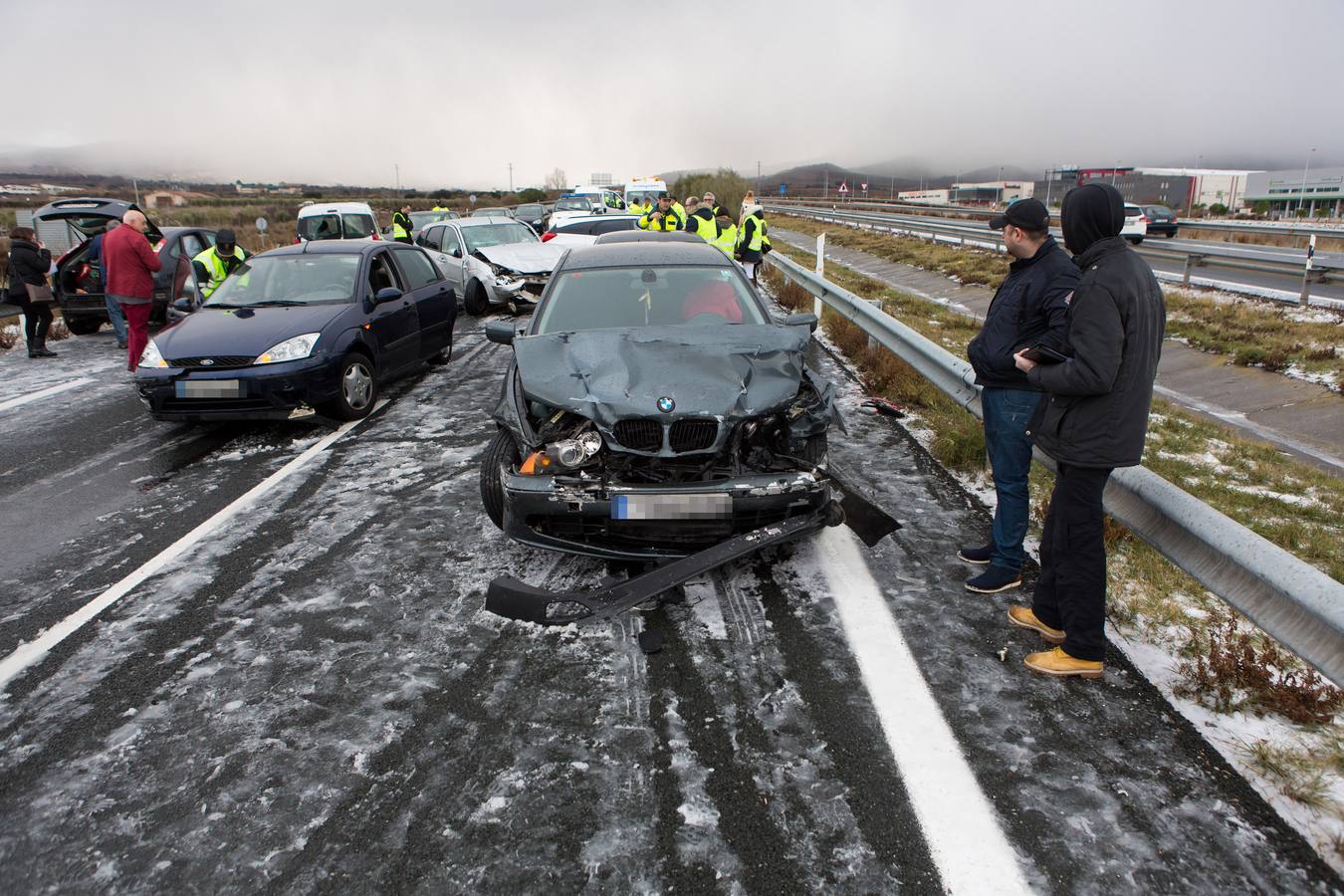 Una treintena de coches, afectados en un siniestro que dejó una veintena de heridos leves