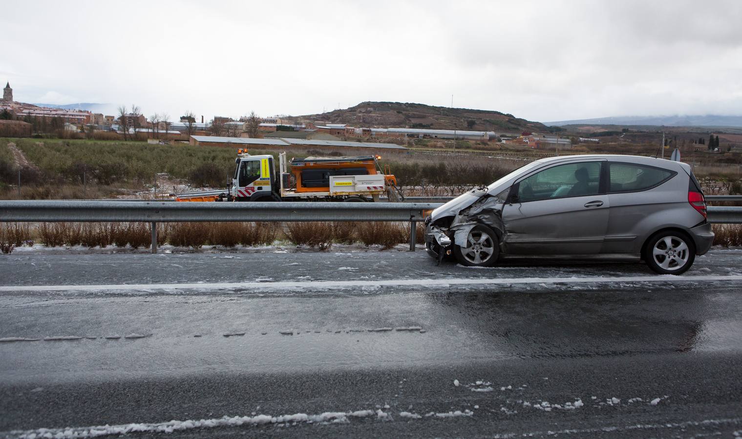 Una treintena de coches, afectados en un siniestro que dejó una veintena de heridos leves