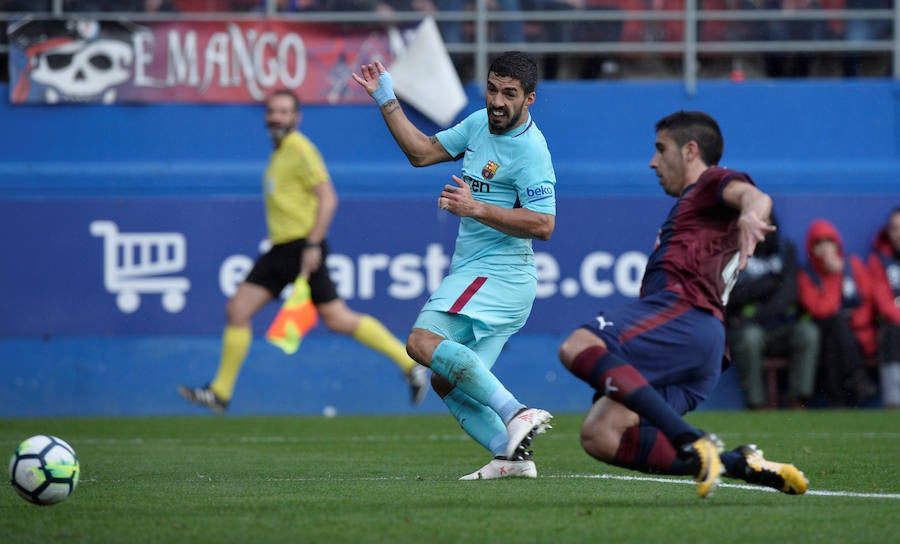 Tras dos empates consecutivos, el líder se reencontró con la victoria en Ipurua gracias a los tantos de Luis Suárez y Jordi Alba. 