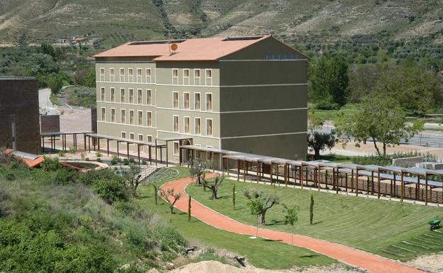 Vista del balneario de la Albotea en Cervera del Río Alhama. 