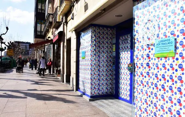 La tienda de Juguettos en Muro del Carmen, en una foto tomada esta semana. :: 