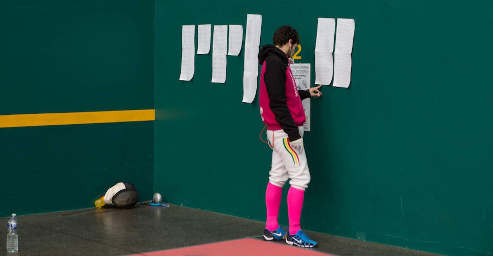 Imágenes correspondientes al Torneo Internacional Ciudad de Logroño que se celebra este fin de semana en el Polideportivo de Las Gaunas de Logroño. En categoría oro, el campeón ha sido el Burgos mientras que en la de plata, el éxito ha sido para el Olimpo de Madrid.