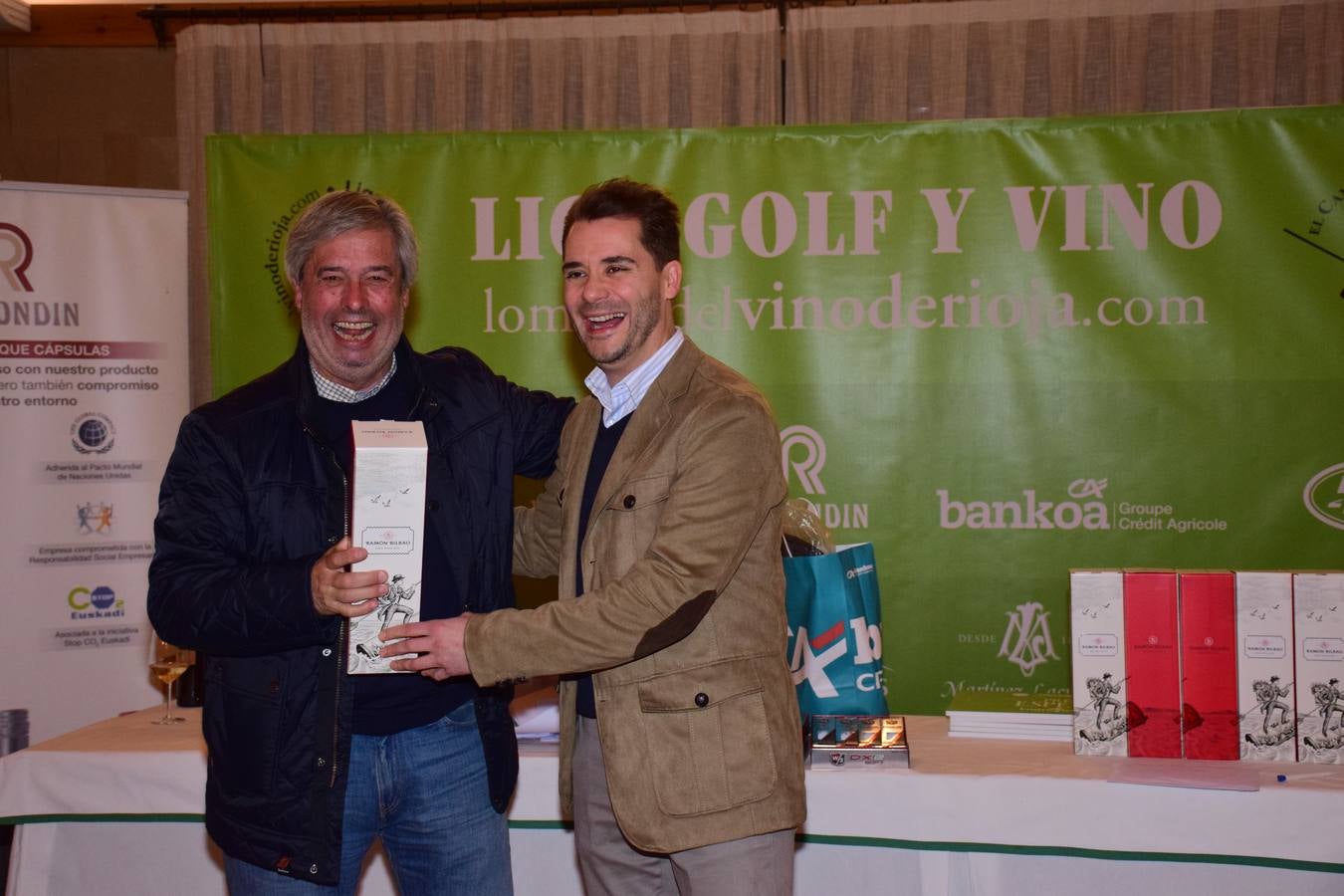 Entrega de premios del torneo Bodegas Ramón Bilbao, primero de la la VIII Liga de Golf y vino de lomejordelvinoderioja.com