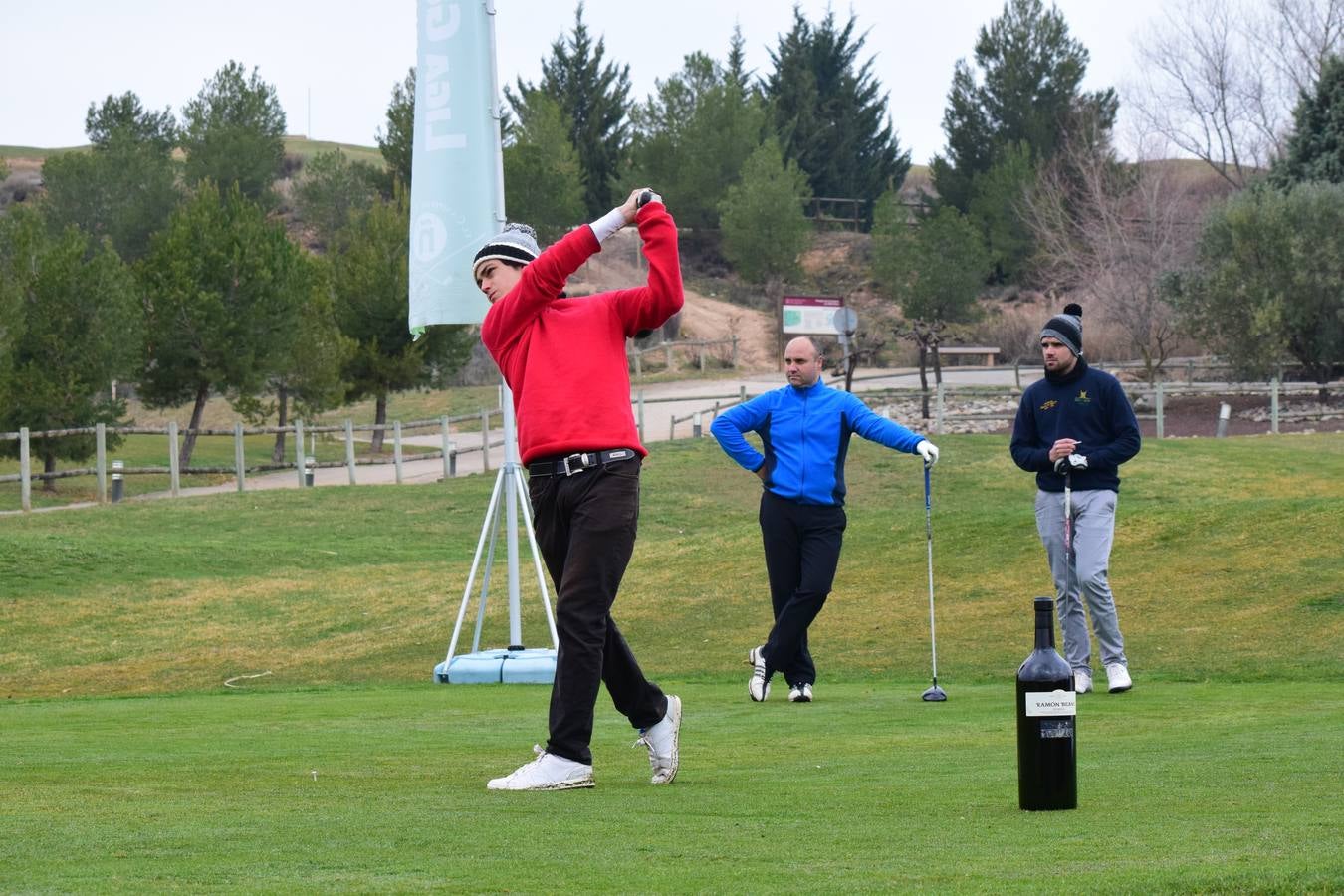 Los participantes en el primer torneo de la Liga de Golf y Vino disfrutaron de una estupenda jornada.