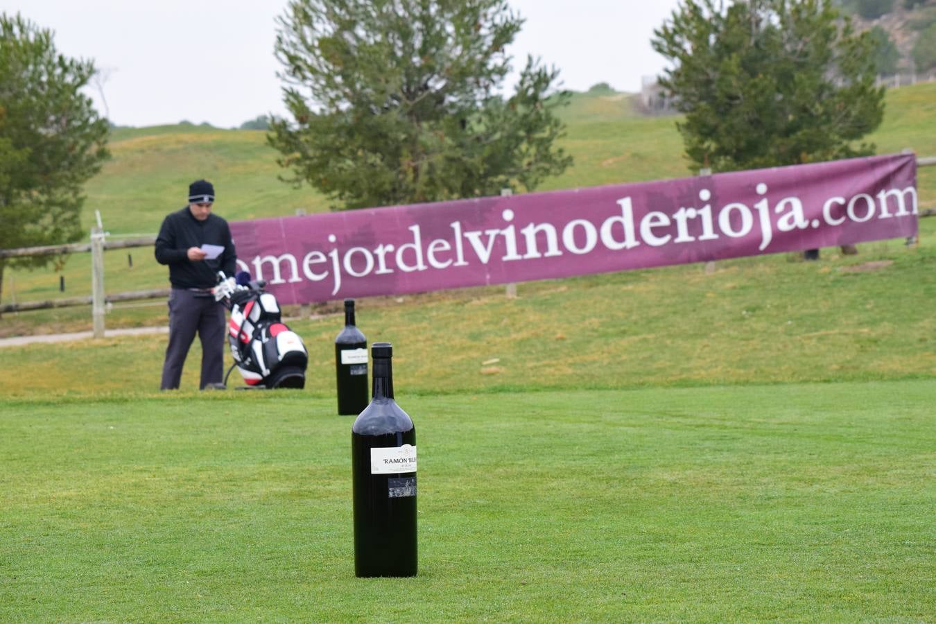 Los participantes en el primer torneo de la Liga de Golf y Vino disfrutaron de una estupenda jornada.