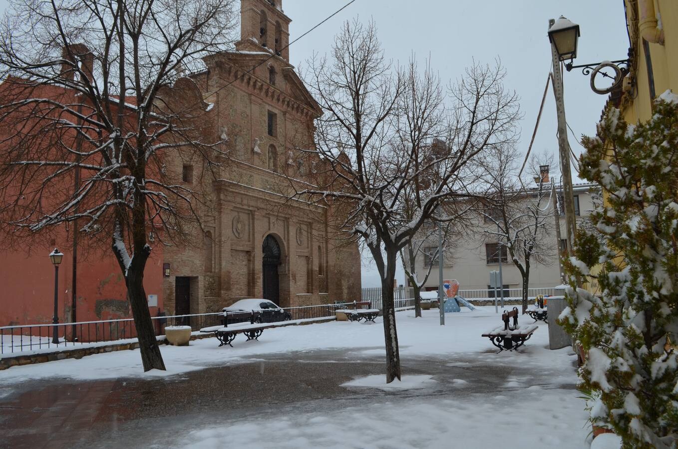 El temporal de nieve en La Rioja ha dejado unas preciosas imágenes de Calahorra este miércoles