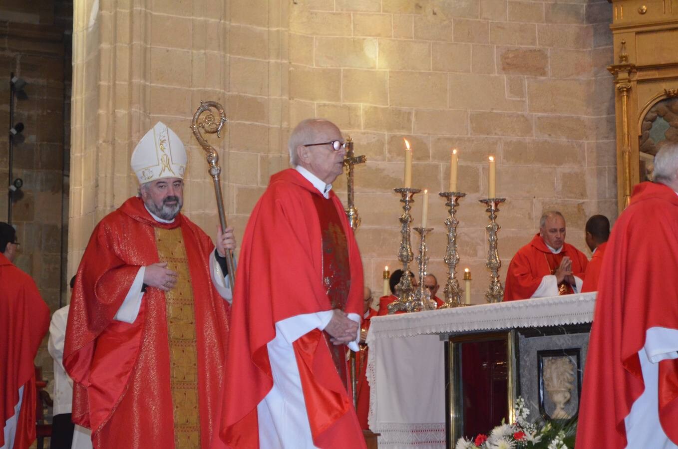 En el día grande, los santos Emeterio y Celedonio salieron a la calle en una procesión muy participativa por Calahorra