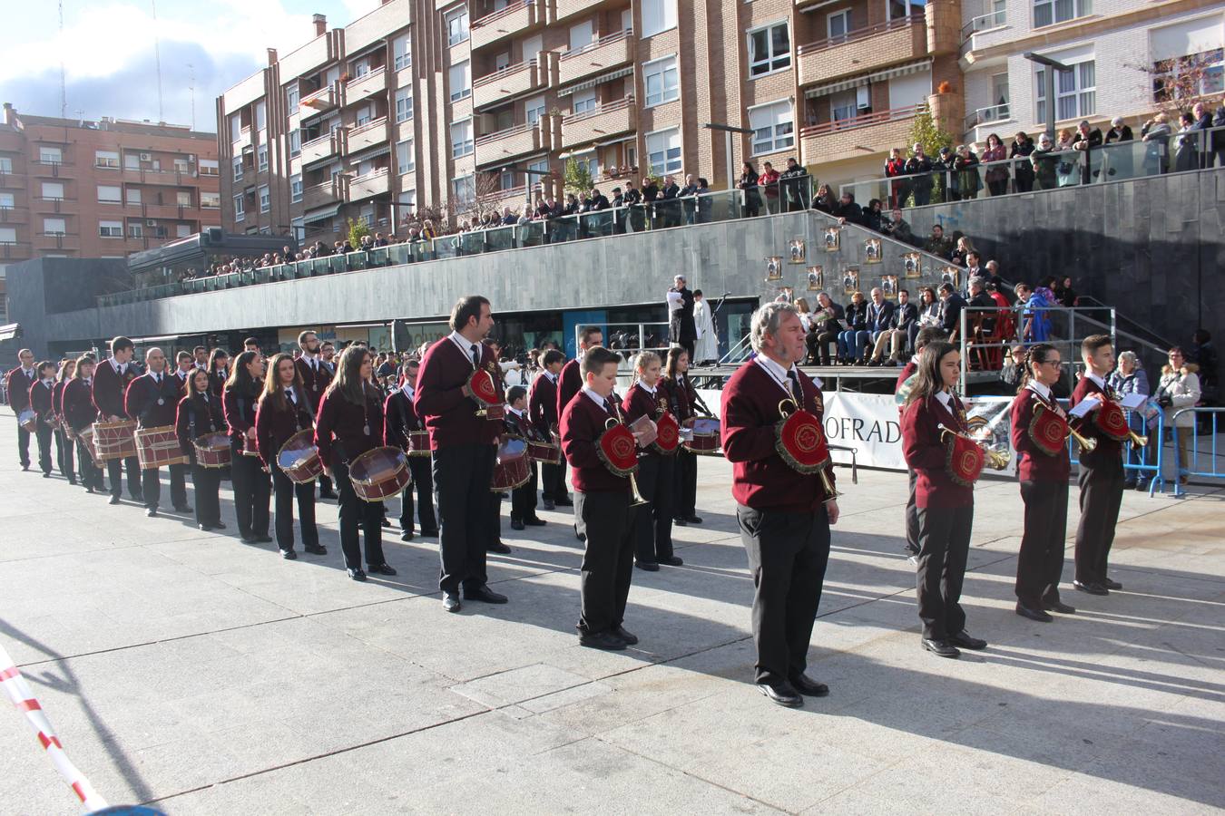 La exaltación de bandas de las cofradías anuncia la Semana Santa en Arnedo.