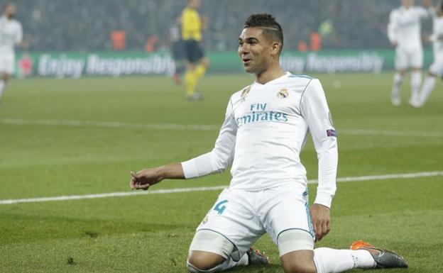 Casemiro celebra su gol ante el PSG. 