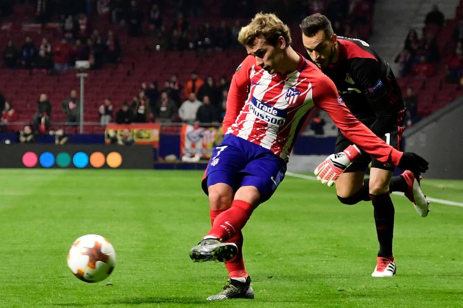 El Atlético venció por 3-0 al Lokomotiv de Moscú en la ida de los octavos de final de la Liga Europa. Saúl abrió el marcador con un golazo, Costa anotó al rechace y Koke puso la sentencia tras una asistencia de Juanfran.