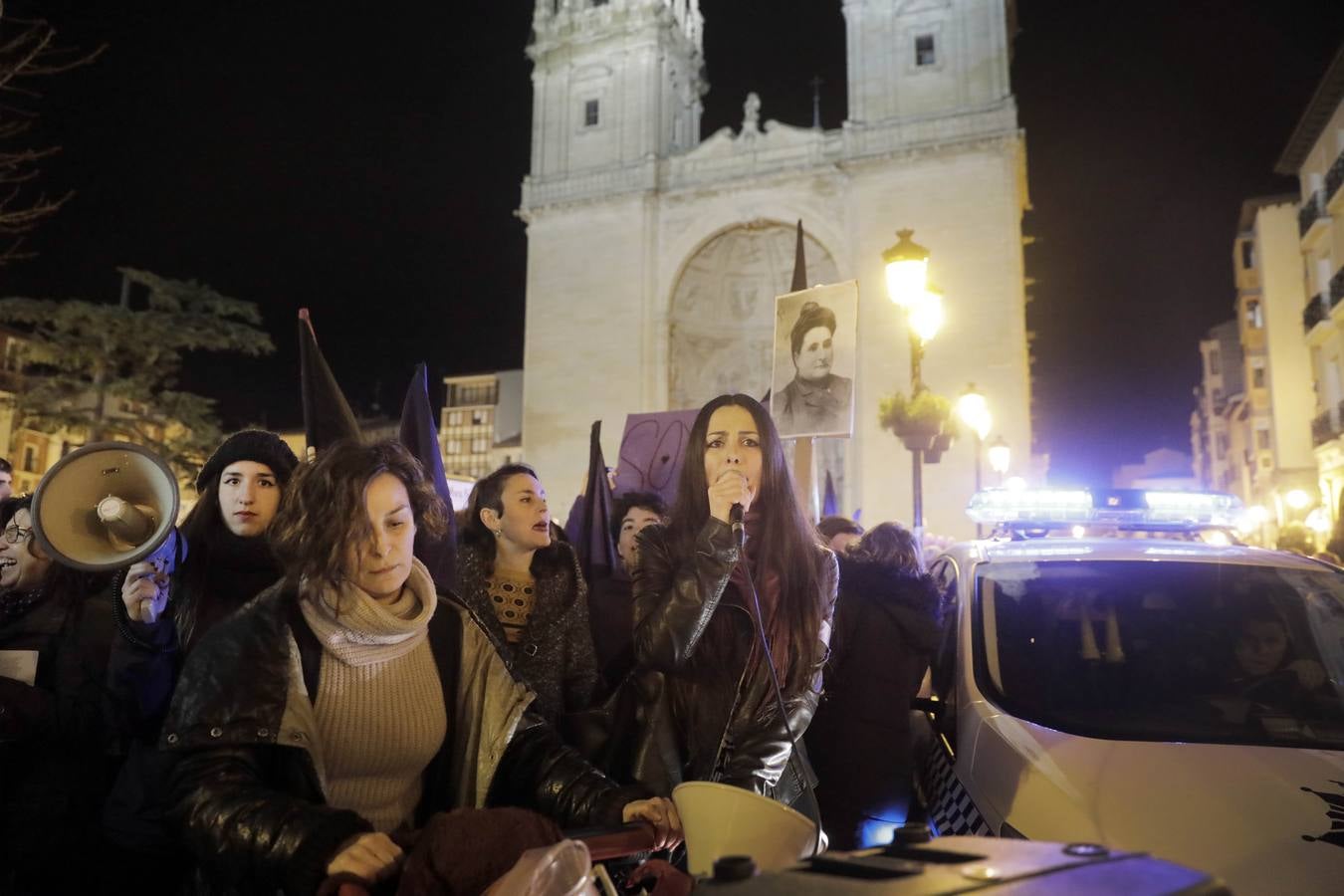 Multitudinaria ha sido la manifestación de despedida del Día Internacional de la Mujer organizada por la Coordinadora Huelga Feminista