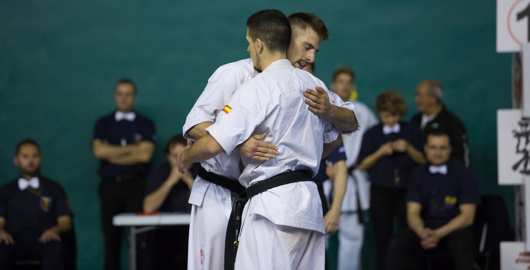 Más de 200 karatekas participaron ayer en el Campeonato de España de shinkyokushinkai.