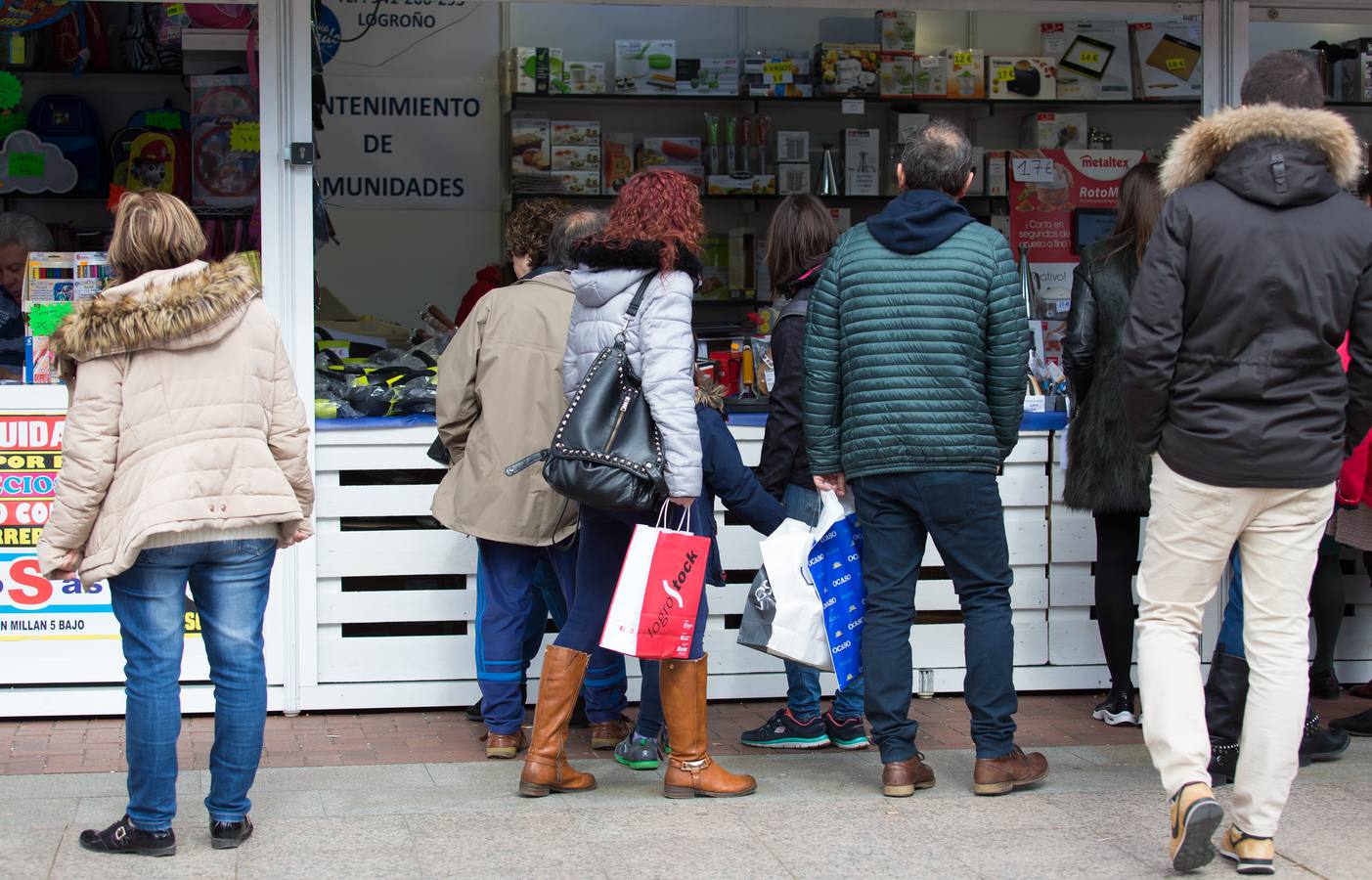 Tercera y últiima jornada de la feria, que durante todo el fin de semana se está celebrando en el Espolón logroñés.