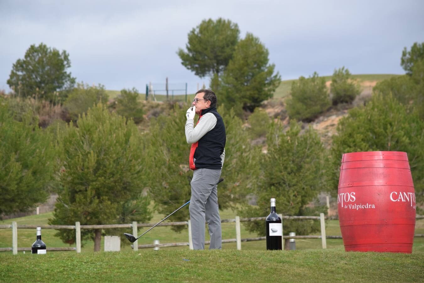 Los jugadores disfrutaron de un gran día en el egundo torneo de la Liga de Golf y Vino organizada por lomejordelvinoderioja.