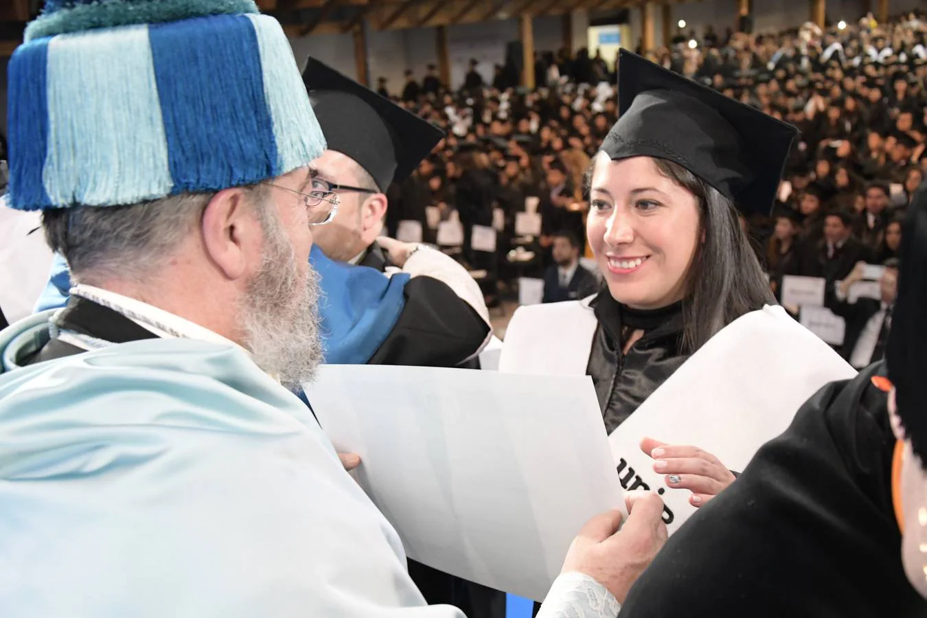 Fotos: La UNIR congrega a 4.000 personas en su primera gala de graduación en Ecuador