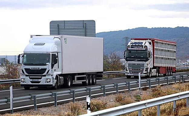 La Plataforma de Afectados exige que se aclare positivamente si los camiones pueden salir de la AP68 a la N232 pernoctar