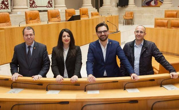 Los parlamentarios regionales de Ciudadanos: Tomás Martínez, Rebeca Grajea, Diego Ubis y David Vallejo