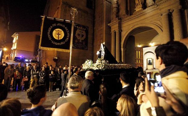 Imagen de archivo (2017). Procesión del Viernes de Dolor de la cofradía de Jesús Nazareno 