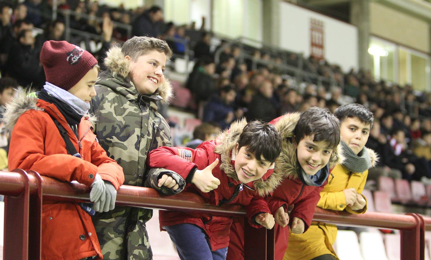 Imágenes del partido disputado en Las Gaunas, que concluyó con victoria de la UD Logroñés por 2-0.