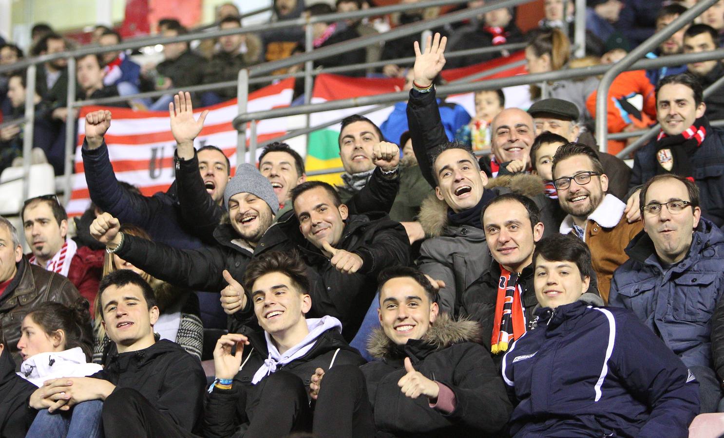 Imágenes del partido disputado en Las Gaunas, que concluyó con victoria de la UD Logroñés por 2-0.