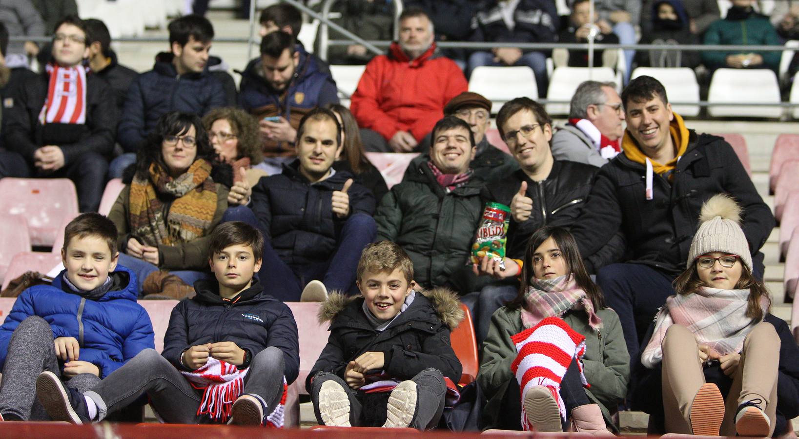 Imágenes del partido disputado en Las Gaunas, que concluyó con victoria de la UD Logroñés por 2-0.
