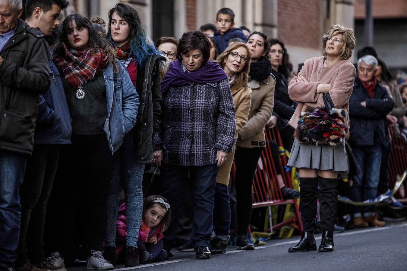 Fotos: Semana Santa en Logroño: Viacrucis procesional de la Cofradía de la Flagelación