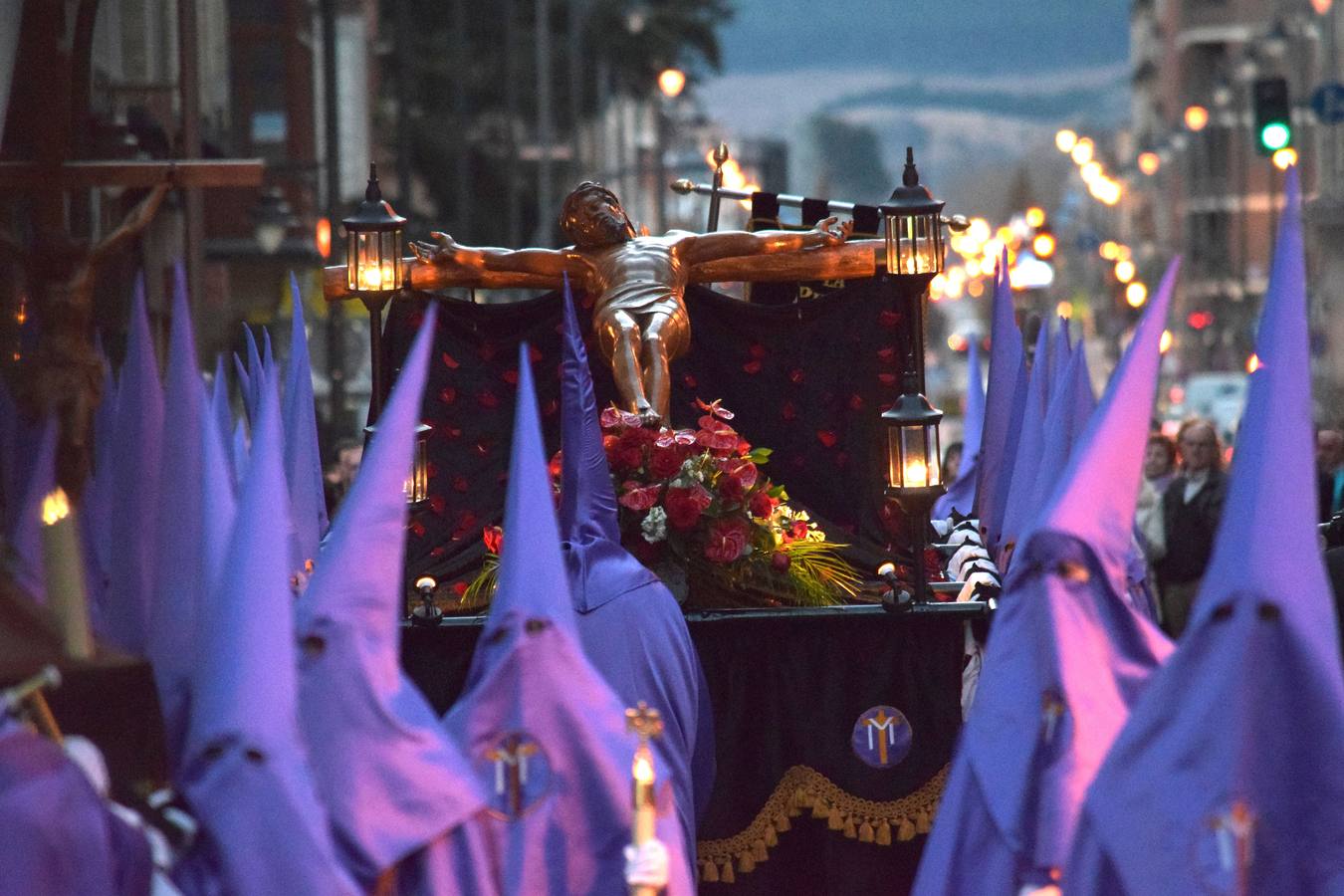 Fotos: Semana Santa en Logroño 2018: Vía Crucis penitencial de la Cofraía de Nuestra Señora de la Piedad