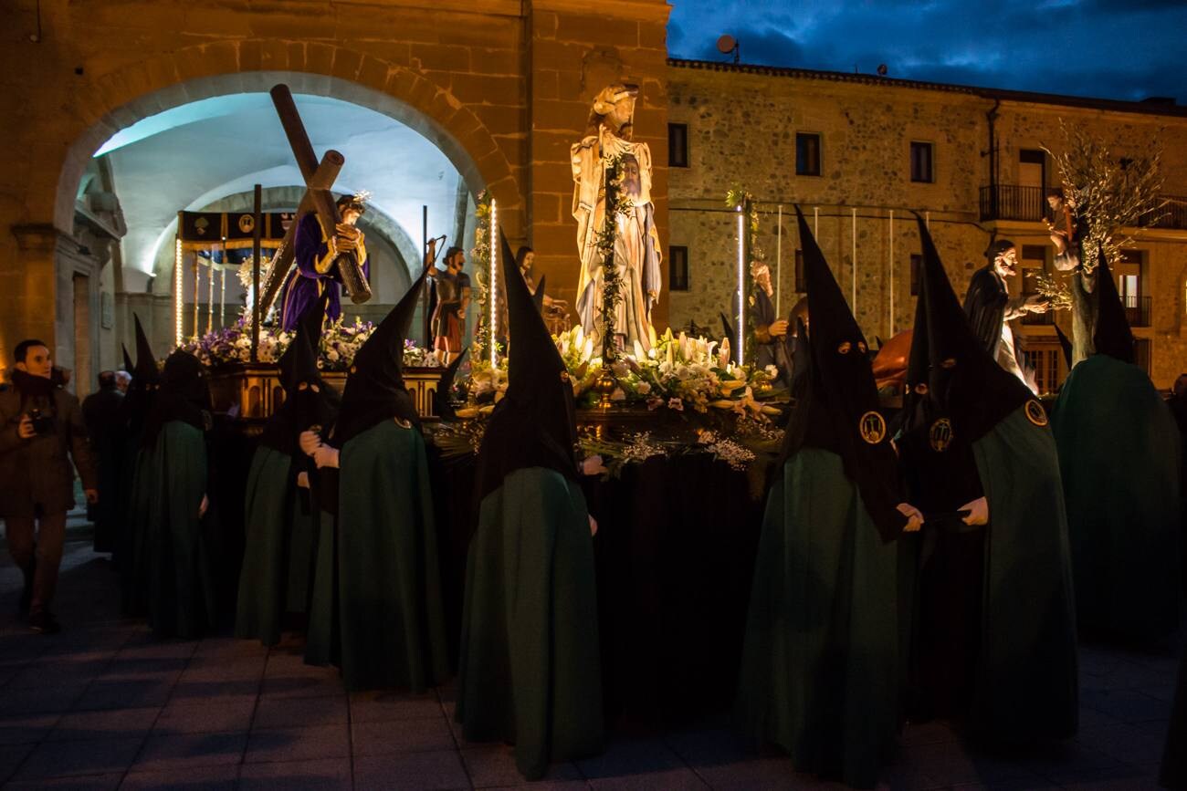 Fotos: Procesión de la Última Cena en Santo Domingo de la Calzada