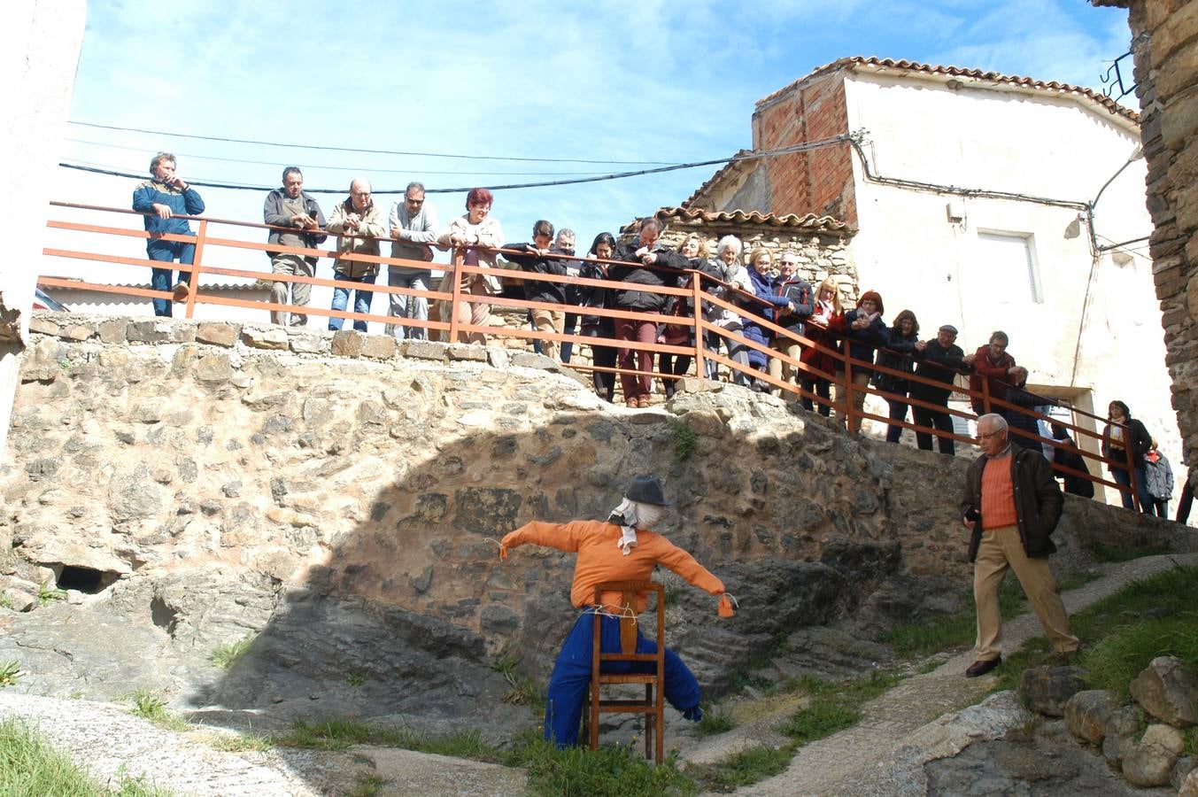 Fotos: Quema de Judas en Cornago y Valdeperillo