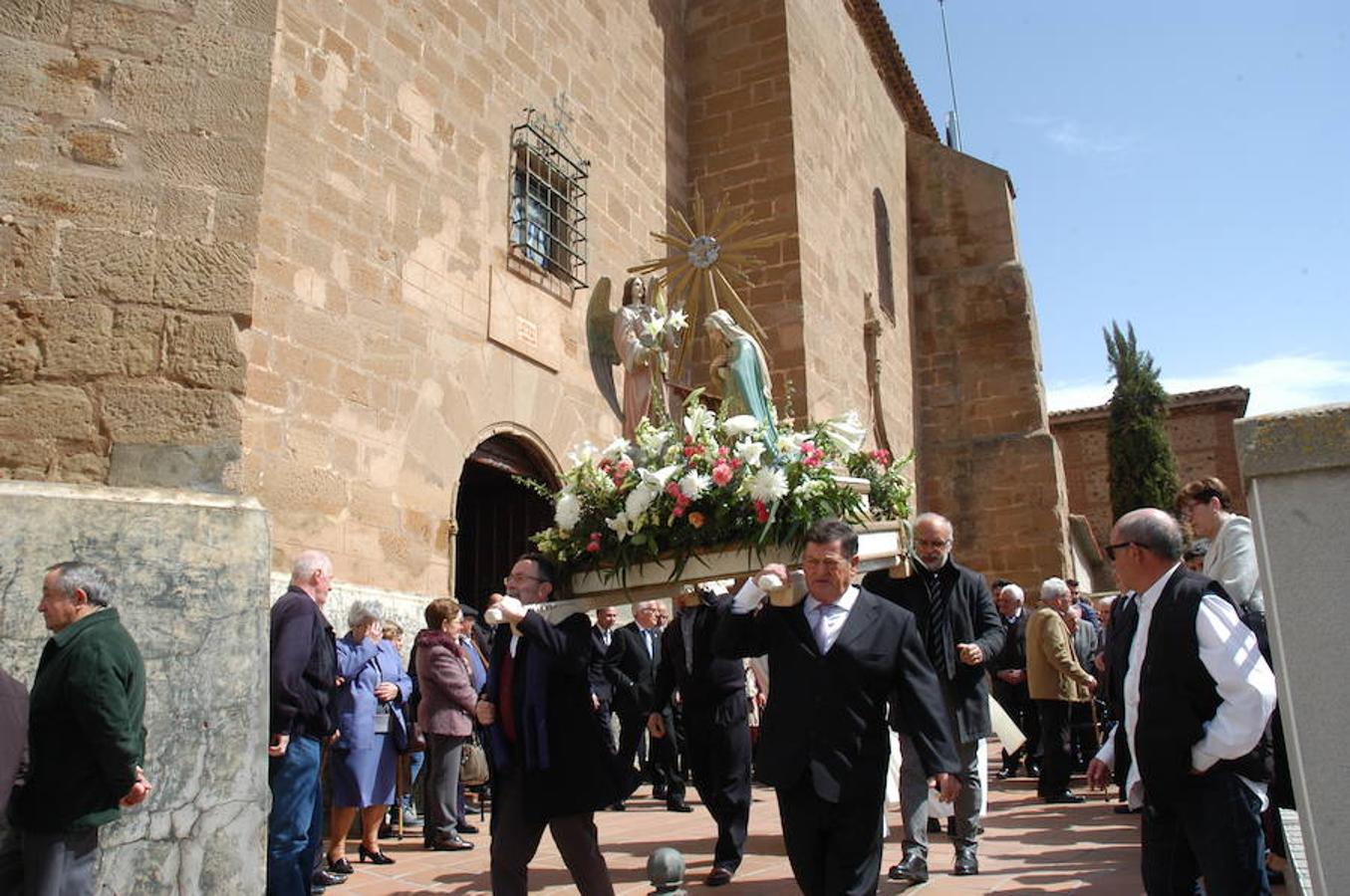 Imágenes de la procesión de la Virgen de la Anunciación con motivo del día grande de las fiestas patronales de El Villar de Arnedo.
