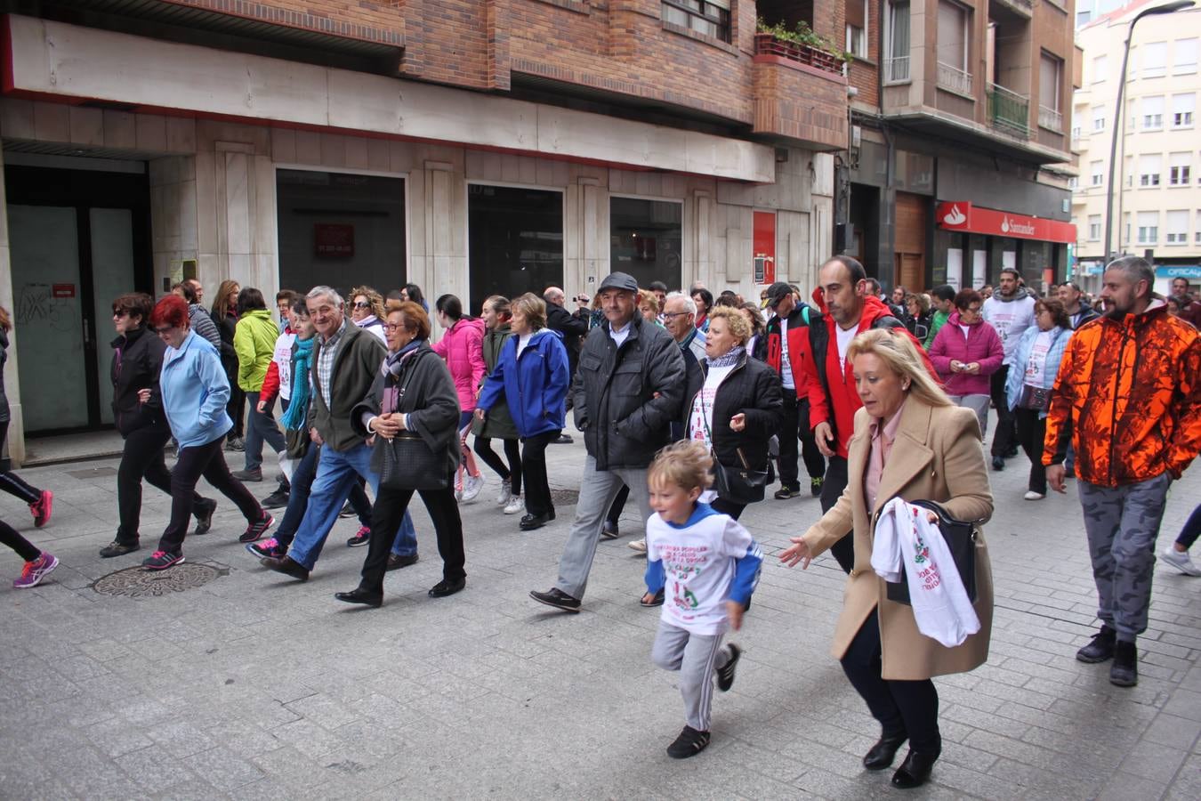 Las familias fueron las protagonistas el domingo en la XVI Carrera popular contra la Droga y por la Salud en Arnedo.