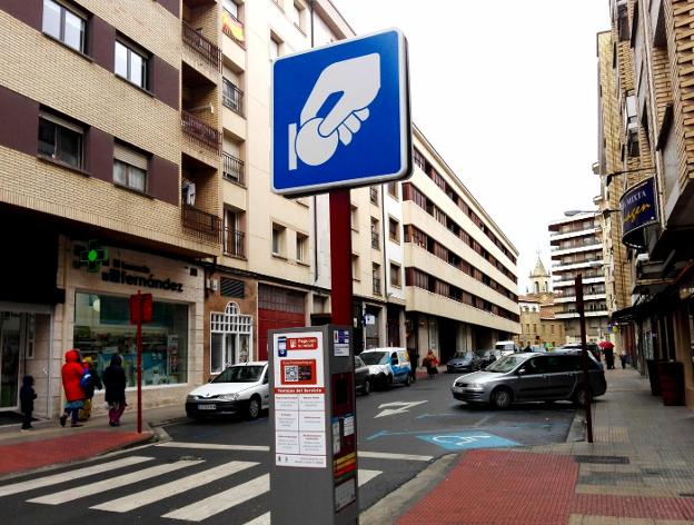 Una imagen del estado actual de Avenida de La Rioja. :: j.l.