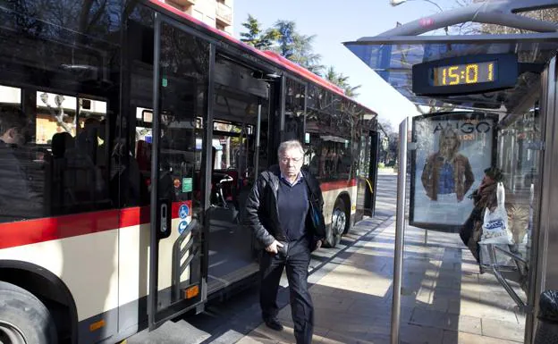 Un autobús urbano de Logroño.