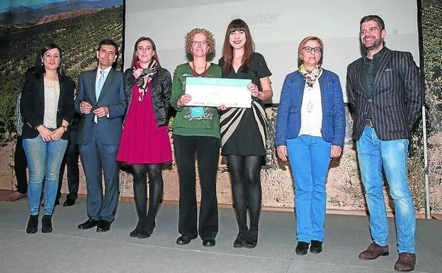 El IESComercio se alzó con el premio al mejor centro de esta edición de STARTinnova. 