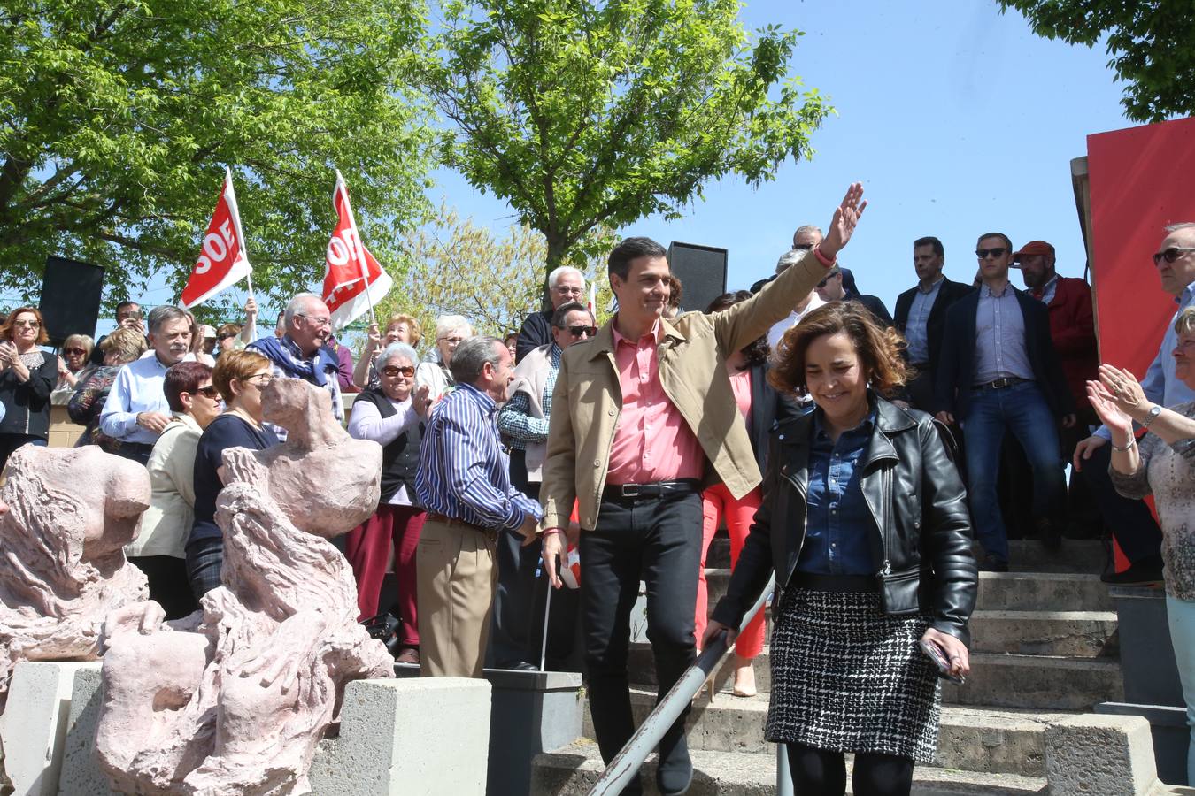 el secretario general del PSOE ha pronunciado un discurso en la plaza Joaquín Elizalde.