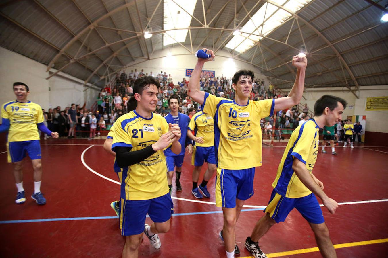 El Calasancio se impuso al Navarrete por 30-29 y se hizo con título de Liga de Segunda división de balonmano. El partido tuvo un desenlace de inafarto puesto que el equipo subcampeón gozaba de un 29-26 a falta de tres minutos para el final.