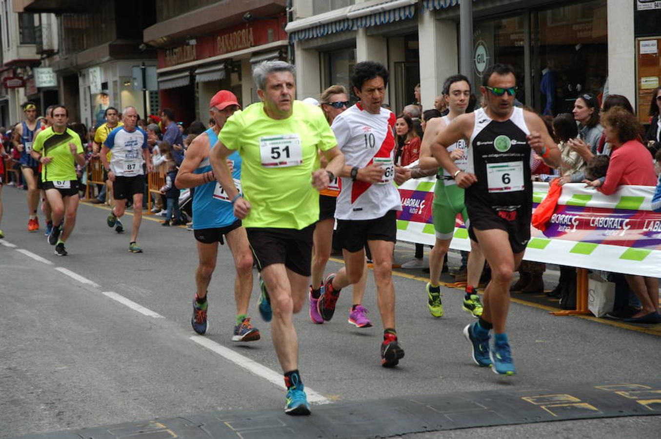 Los atletas Benmeziane y De Blas entraron de la mano en la carrera masculina mientras que Paula Sanz fue la mejor en categoría femenina en una prueba que hizo las veces de Campeonato de La Rioja de los 10 kilómetros.