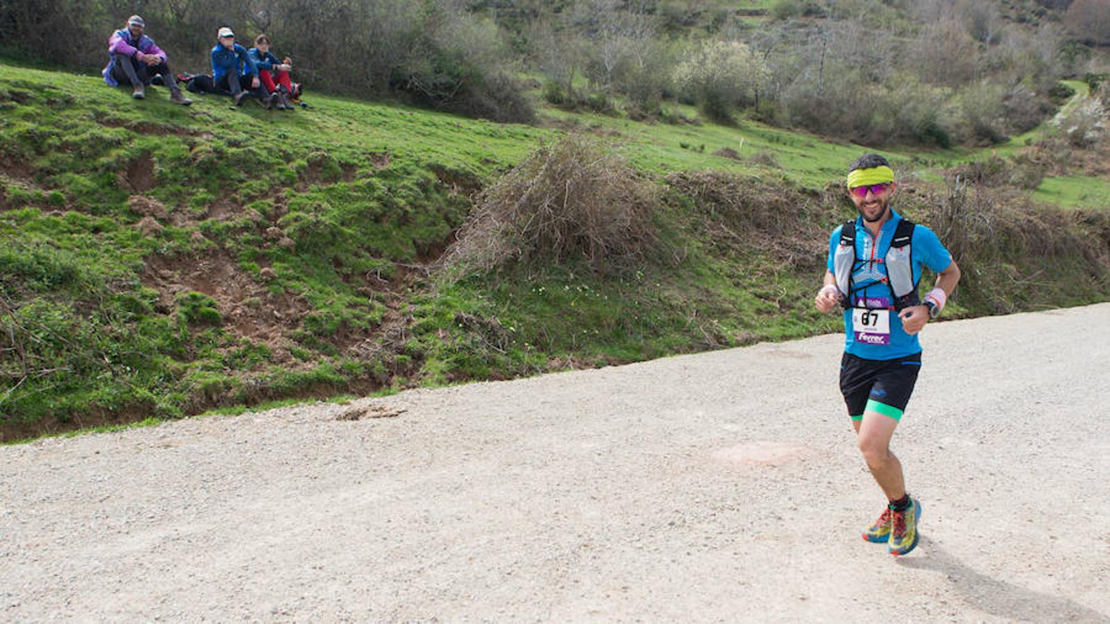 La tercera y última etapa del IV Ultratrail se ha celebrado hoy con salida y llegada en San Millán de la Cogolla, con 36 kilómetros. y 1.800 metros de desnivel, pasando por Pazuengos y Turza y acercándose a Urdanta. Este año no se ascenderá al San Lorenzo por seguridad, debido a la gran cantidad de nieve acumulada