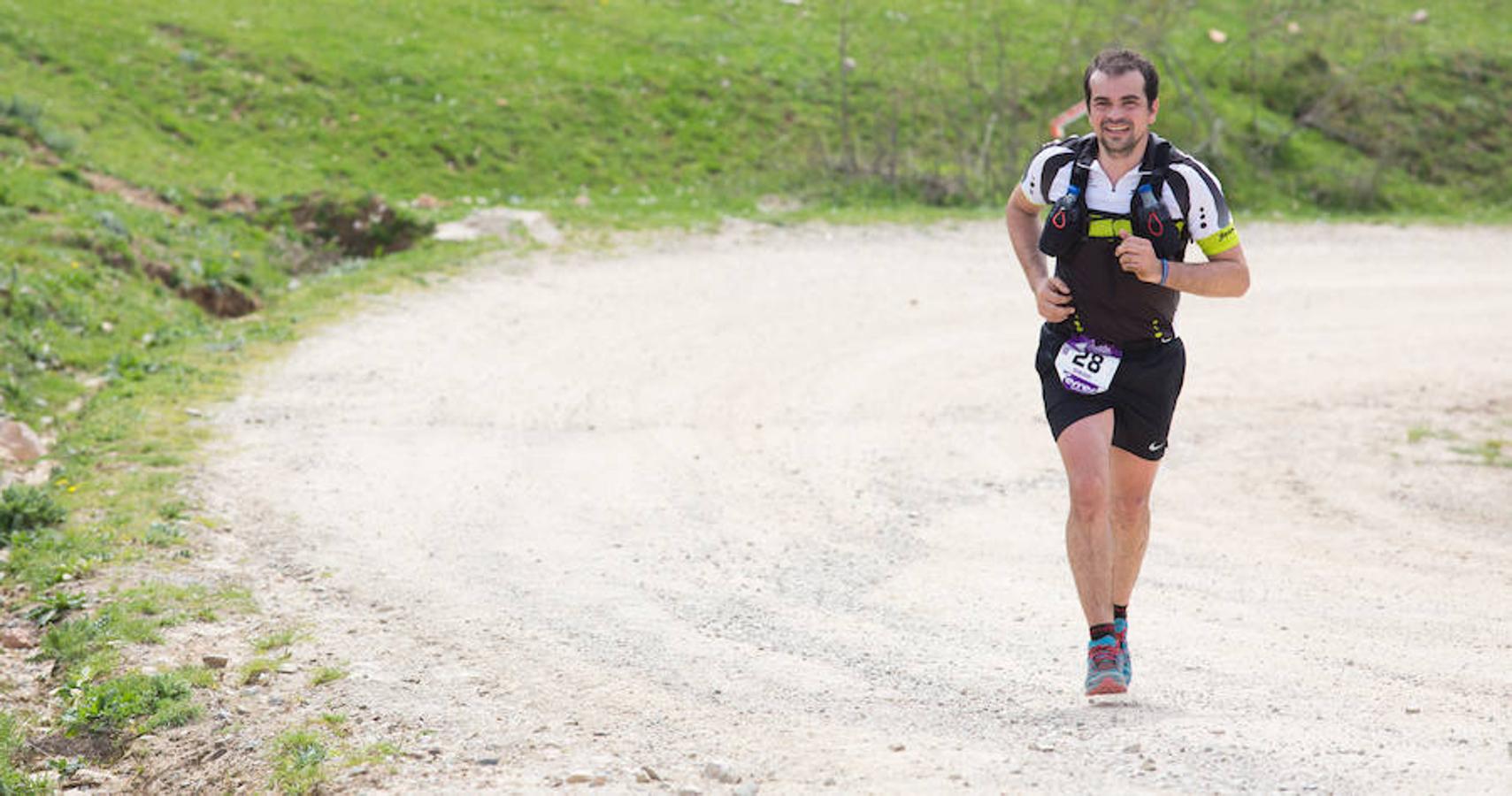 La tercera y última etapa del IV Ultratrail se ha celebrado hoy con salida y llegada en San Millán de la Cogolla, con 36 kilómetros. y 1.800 metros de desnivel, pasando por Pazuengos y Turza y acercándose a Urdanta. Este año no se ascenderá al San Lorenzo por seguridad, debido a la gran cantidad de nieve acumulada