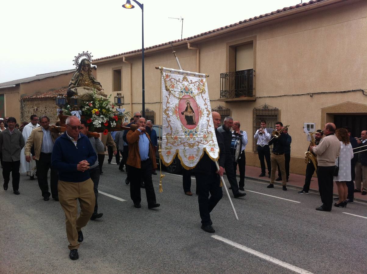 Fotos: Gravalos: procesion por la Virgen del Humilladero