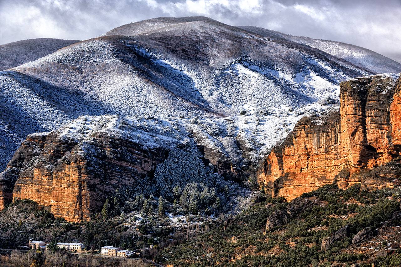 'Bajo las peñas' | Pablo Pérez Herrero