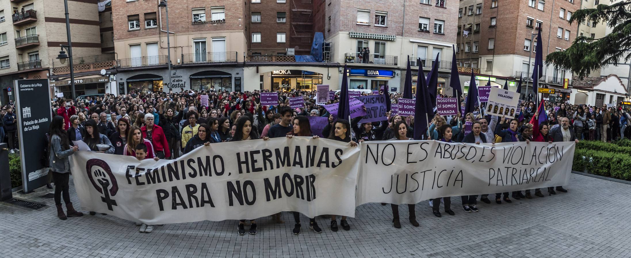 Fotos: Logroño clama contra la decisión sobre &#039;la manada&#039;
