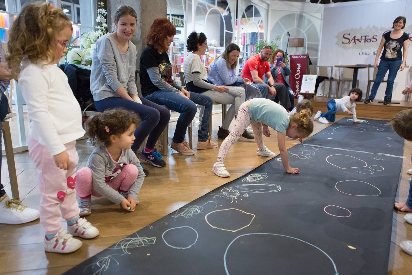 Fotos: Talleres con niños en Concéntrico