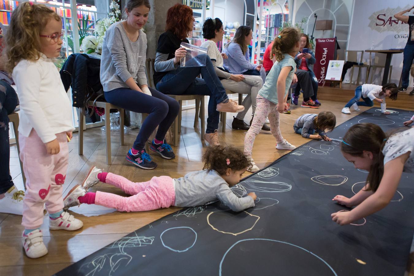 Fotos: Talleres con niños en Concéntrico